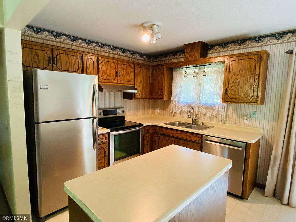 1391 Riverside Ave N, Sartell, MN 56377 MLS 6417402 Zillow