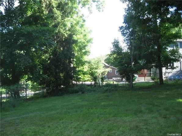 70 W Broadway Ave, Nyack, NY 10960