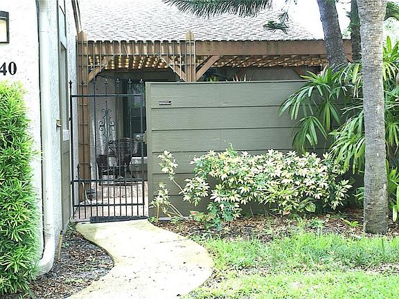 2nd image of 1540 Pickwood Ave