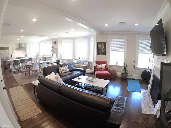 landlord_unit_photo_49238608_6.375