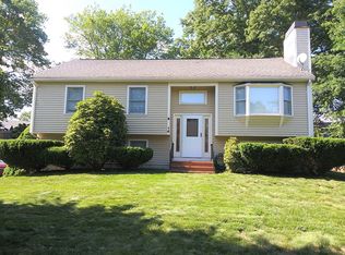 14 Brion Rd, Bellingham, MA 02019