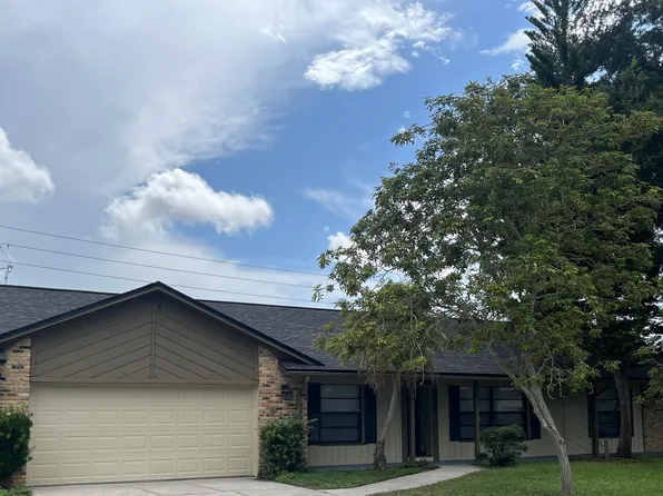 3626 Country Lakes Dr, Belle Isle, FL 32812