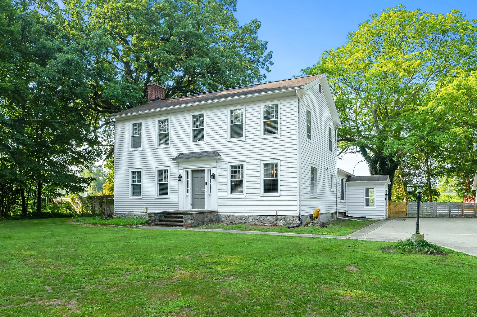 1020 Miller Rd photo 1
