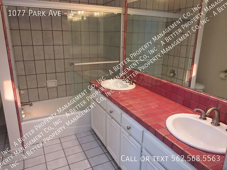1077 Park Ave #4 — Photo 14