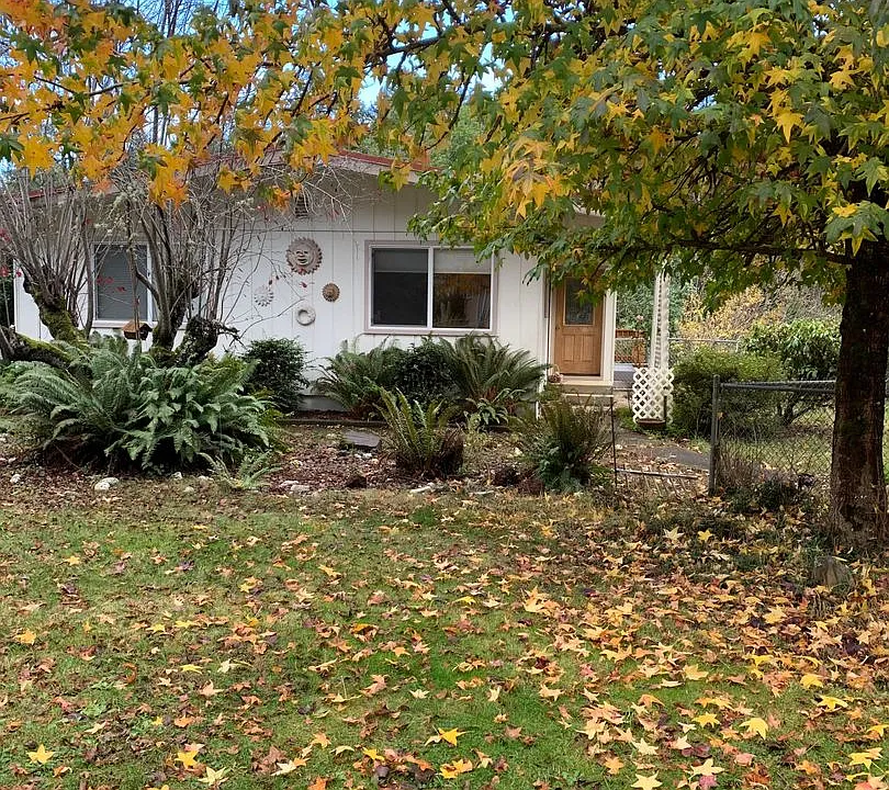 94916 Old Farm Ln