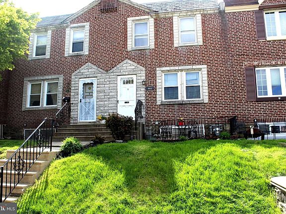 2nd image of 3852 Berkley Ave