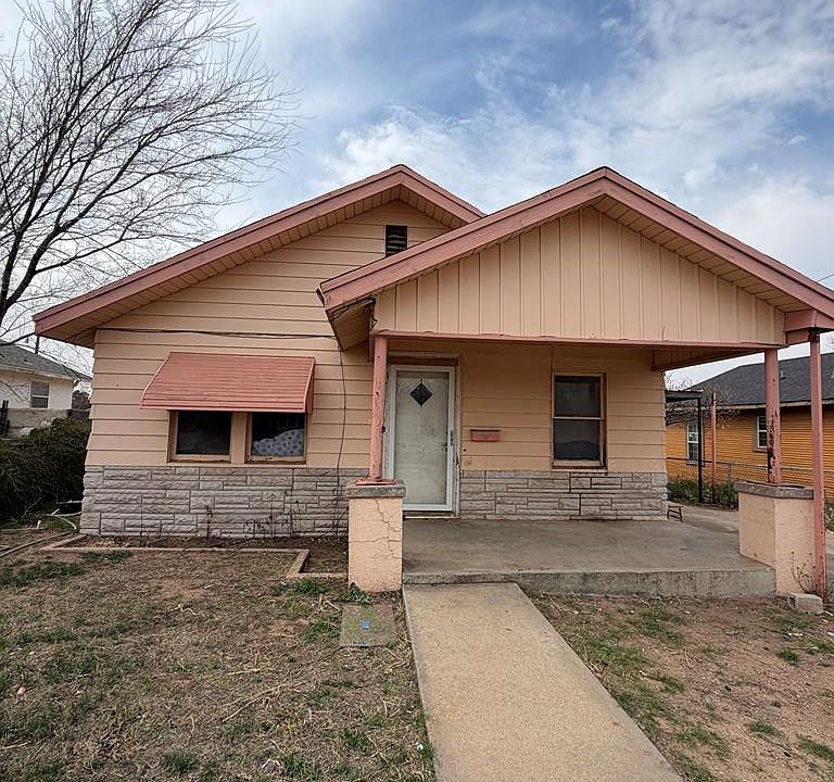 1st image of 1402 Austin St