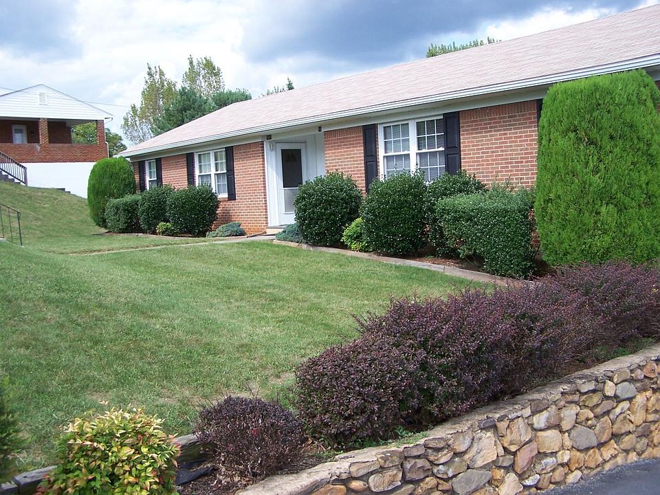 1st image of 1609 S Pacific Dr