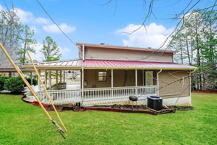 356 Lakeshore Cir — Photo 10