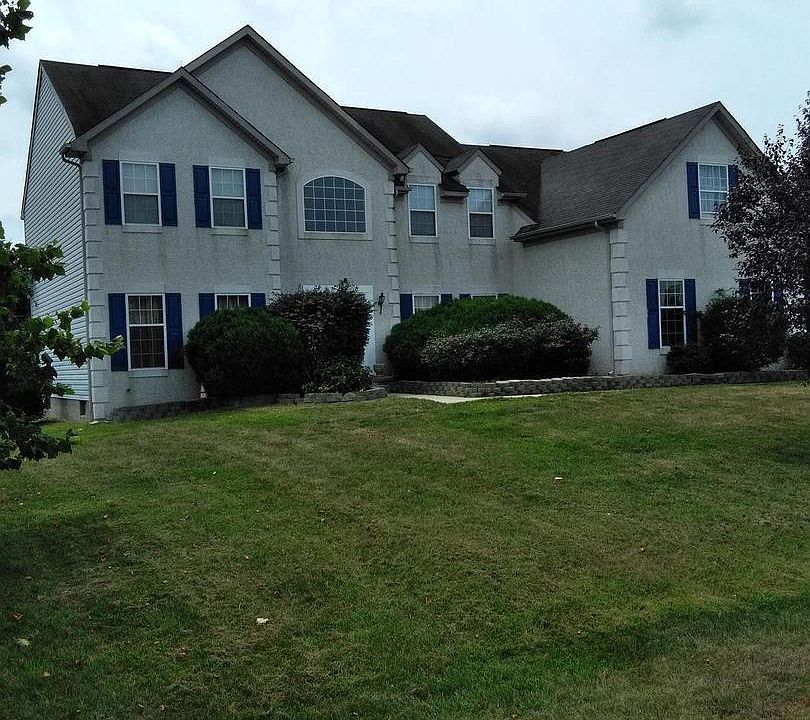 1st image of 2 Chancellorsville Cir
