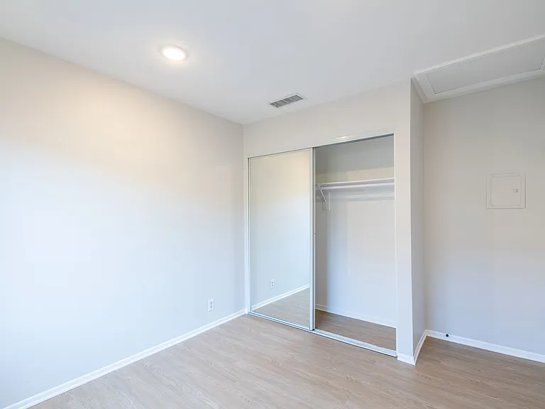 5302 Colodny Ave — Photo 17