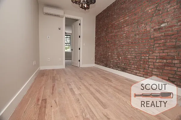 Rented by SCOUTBK.COM | media 11