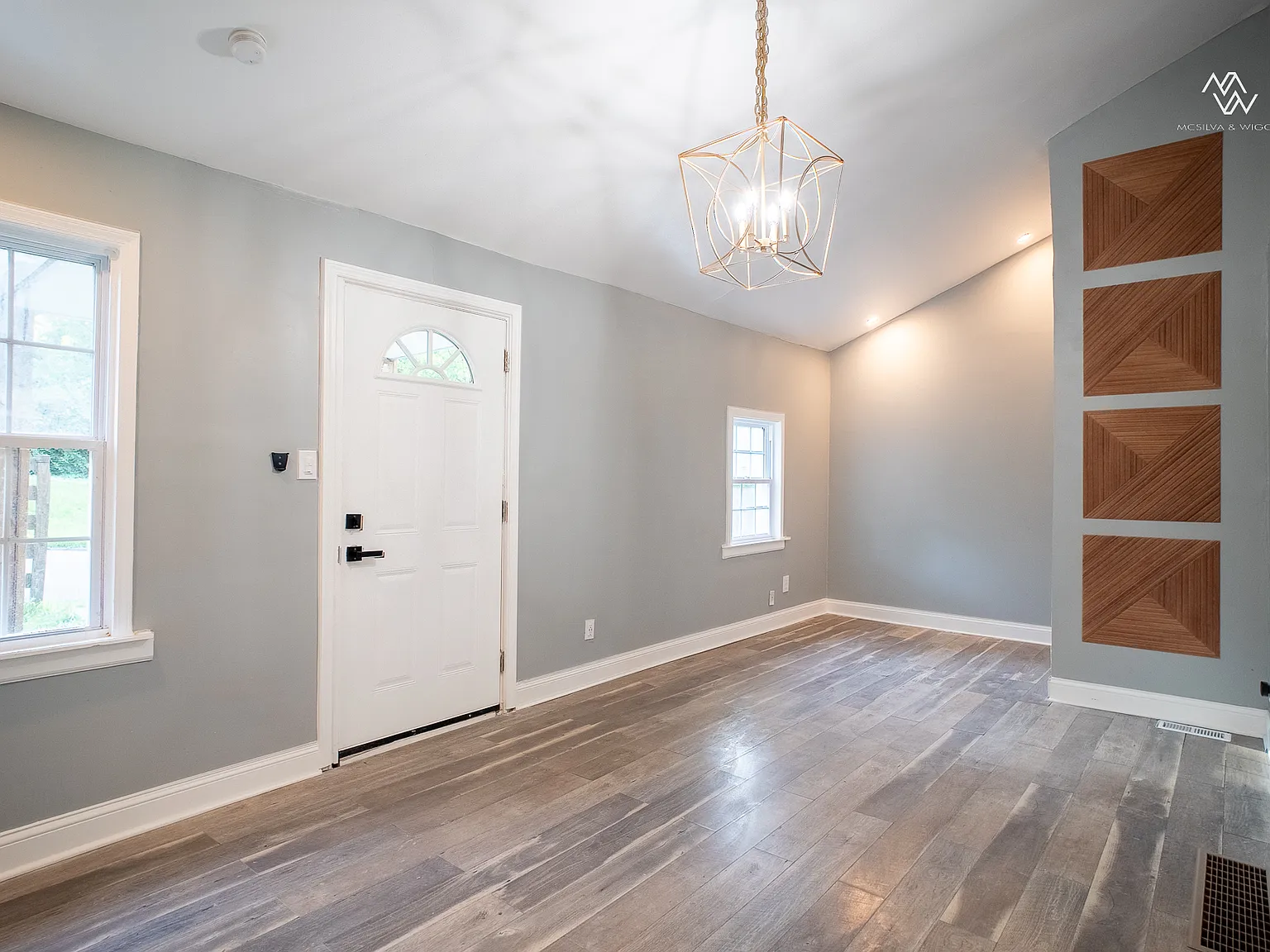 2 bed, 874 sqft, $1,626 — Photo 4
