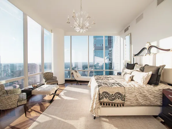 157 West 57th Street image 10 of 18