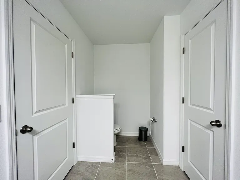 1561 Discovery St — Photo 15