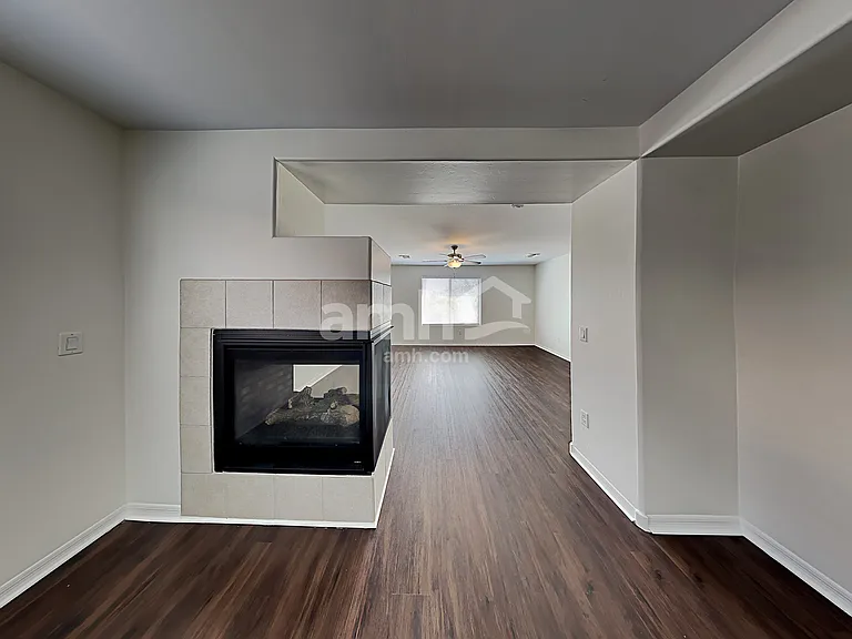743 W Calle Ocarina — Photo 12