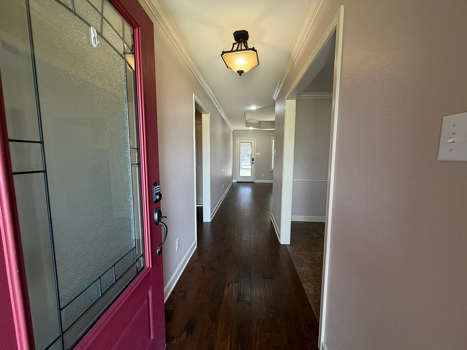 3 bed, 1724 sqft, $1,900 — Photo 4