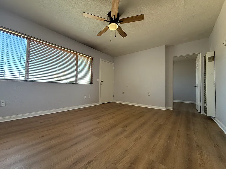 16459 Willow St — Photo 13