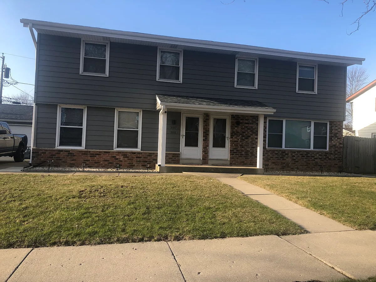 Building Photo - 3107 E Somers Ave