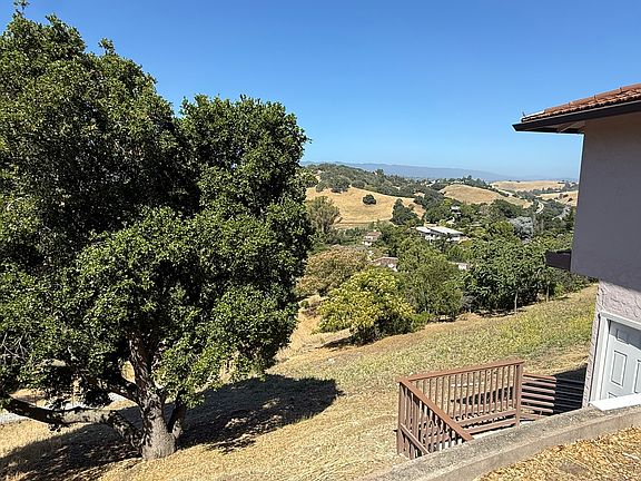 3rd image of 13005 La Cresta Dr
