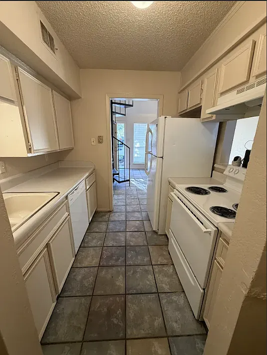 1 bed, 750 sqft, $750 — Photo 4