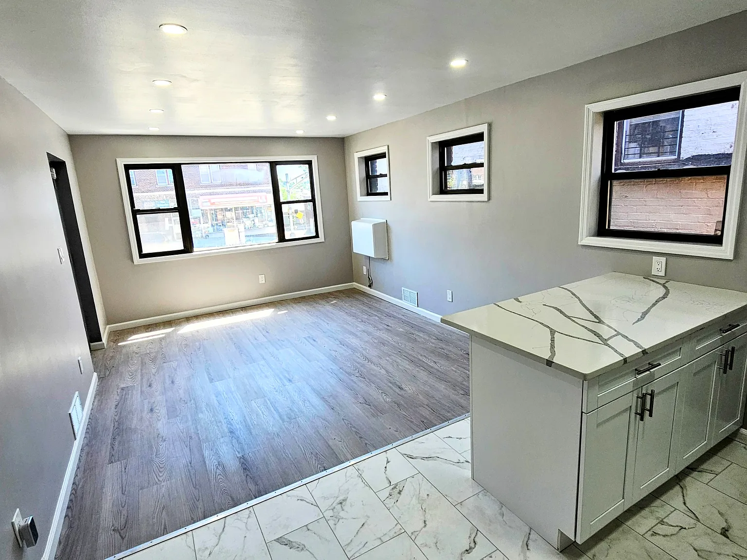 449 Washington Ave — Photo 3