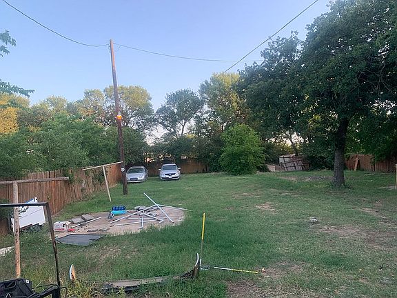 3rd image of 5008 Sunshine Dr