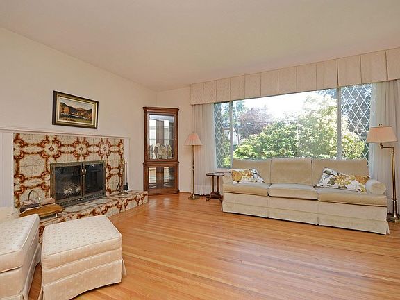 4th image of 1223 52nd St