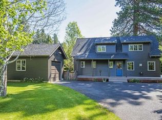 13172 Summer Ln, Camp Sherman, OR 97730