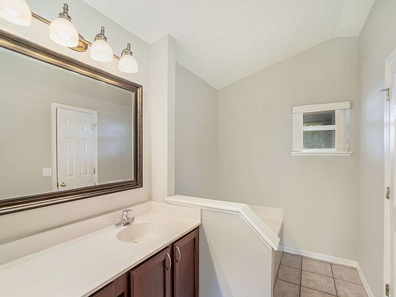 4th image of 9418 Water Orchid Ave