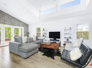 5441 Willowcrest Ave, North Hollywood, CA 91601