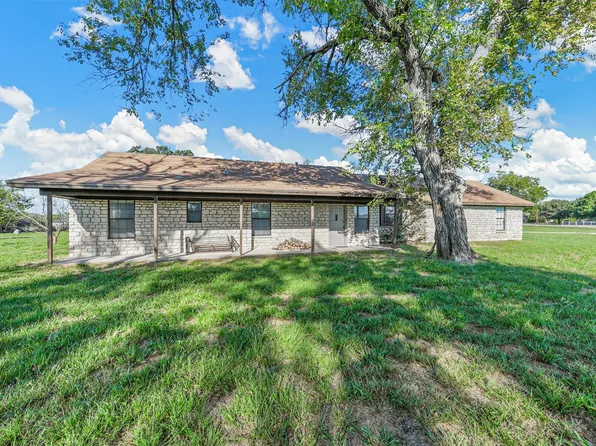 2505 Old Mineral Wells Hwy, Weatherford, TX 76088