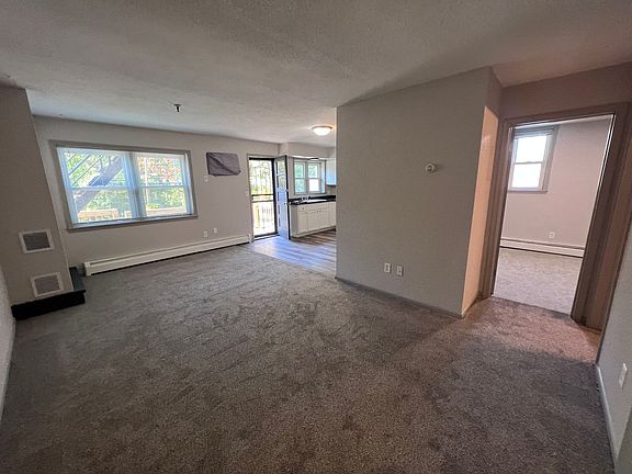 3rd image of 1009 Concord St N #203