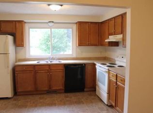 1339 Mertensia Rd APT 5, Farmington, NY 14425