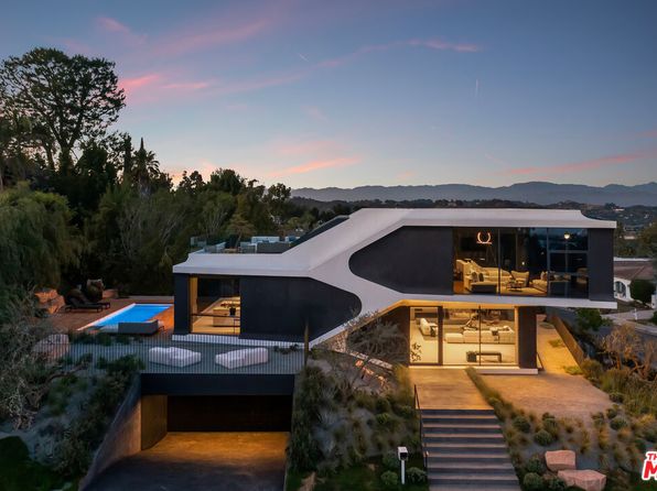 1254 Roberto Ln