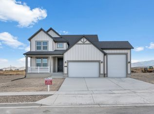 541 W Coyote Ridge Rd, Grantsville, UT 84029