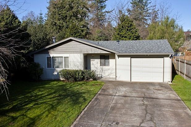 1st image of 2908 Alderwood Ave
