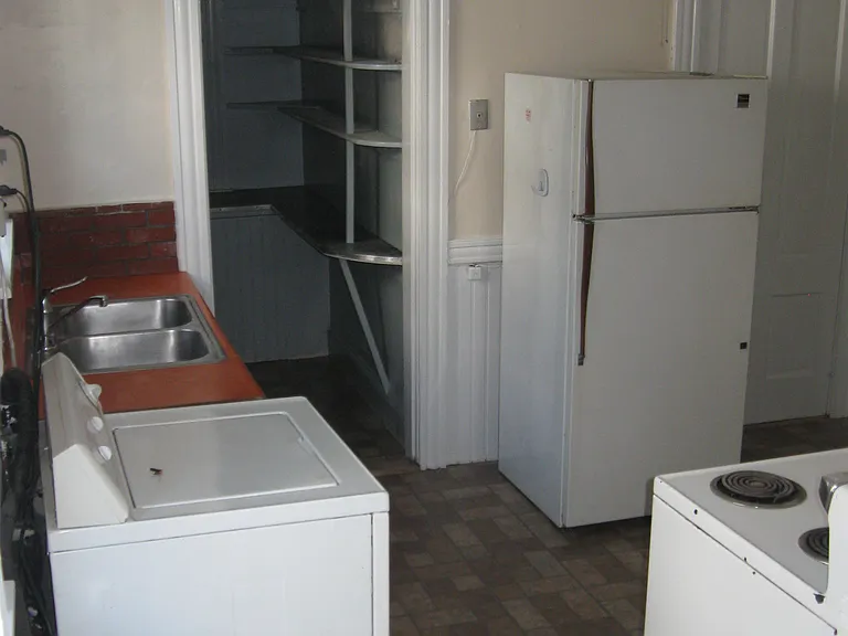 45 Hollywood St #2 — Photo 3