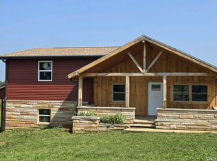 805 Grandma Brown Rd, Mitchell, IN 47446