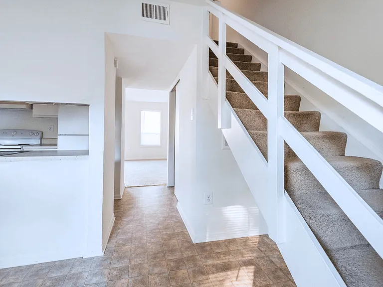 Twin Rivers Townhomes — Photo 25