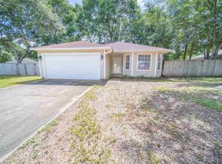 1060 Simpson St, Pensacola, FL 32526