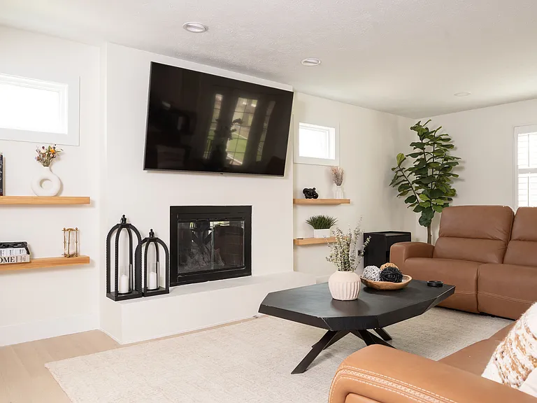 389 Lake Park Dr — Photo 8