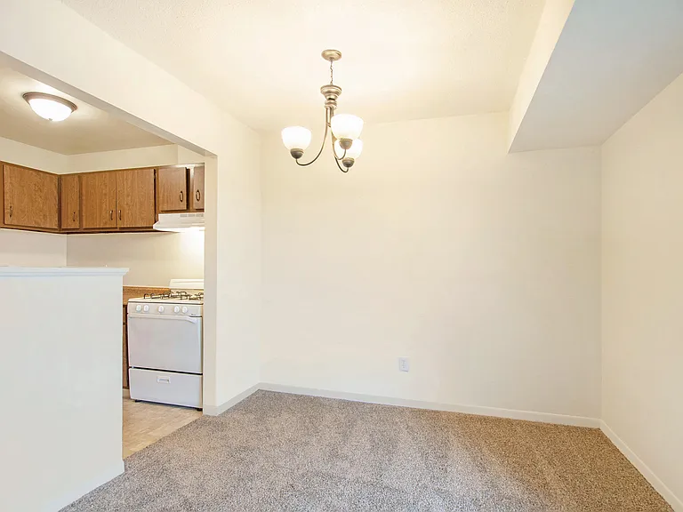 Windridge Apartments — Photo 39