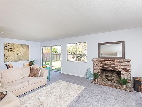 2nd image of 1403 Ousley Dr