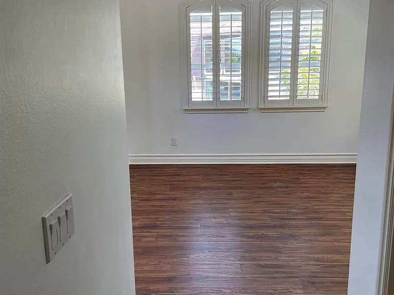 415 N Cedros N — Photo 10