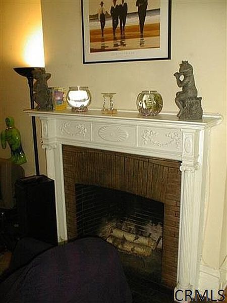 3rd image of 371 STATE Street