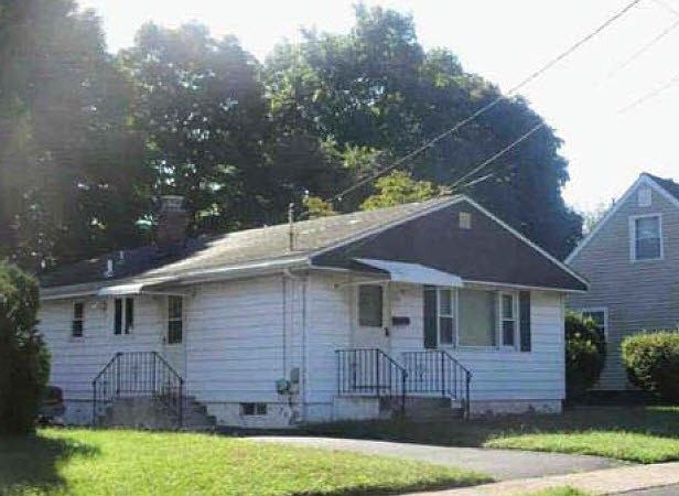 2nd image of 535 Pine Rock Ave