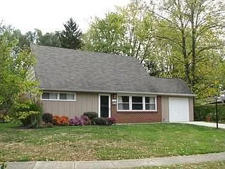 1502 Blaine Dr photo 1
