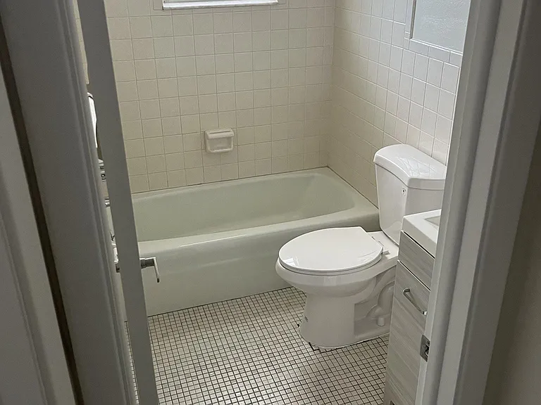 7029 Hibiscus Ave S #4 — Photo 19