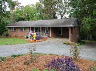 39 Summit Dr, Lindale, GA 30147